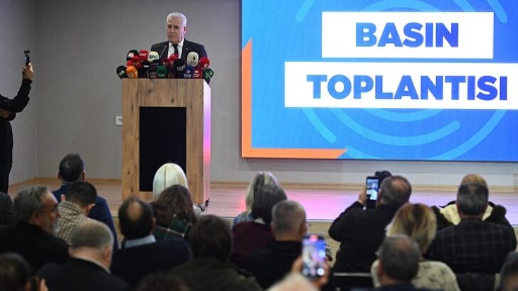 Bozbey: Belediyenin bütçesini Bursa’nın sorunlarını çözmek yerine seçim kampanyalarına harcamışlar