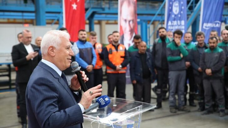 Başkan Bozbey’den bayramda çalışan ekiplere ziyaret