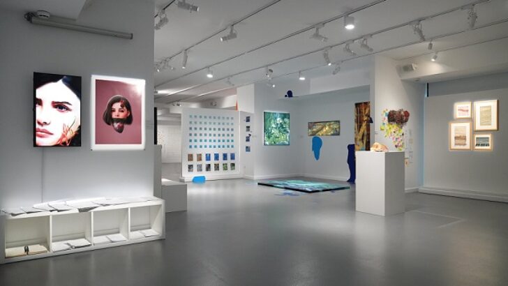 “Daimi Yolcu” Sergisi Marcus Graf Küratörlüğünde Decollage Art Space’de Açıldı