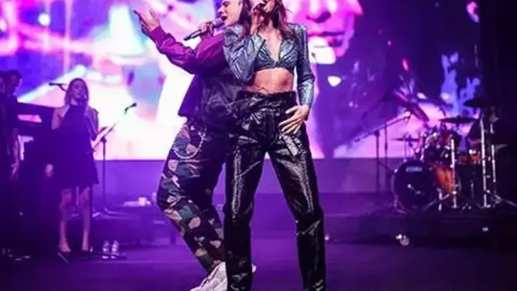 AYBÜKE ALBERE: ÇOCUKKEN HAYALİM DANSÖZ OLMAKTI