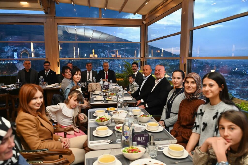 “Karacabeyliler Ramazan’ın bereketini paylaştı”