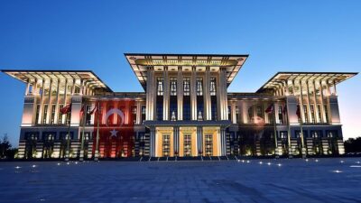 Murat Çakmak yazdı; Cumhurbaşkanlığına Giden Yol Nereden Geçiyor!