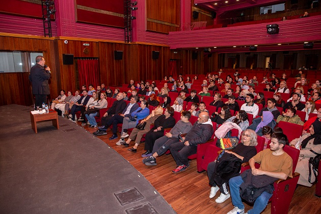 Nebil Özgentürk’ün ‘Nâzım Aramızda’ belgeseli Bursalılarla buluştu
