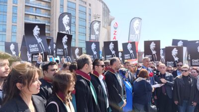 Özdağ, bu kapıdan dışarı çıkıncaya kadar…