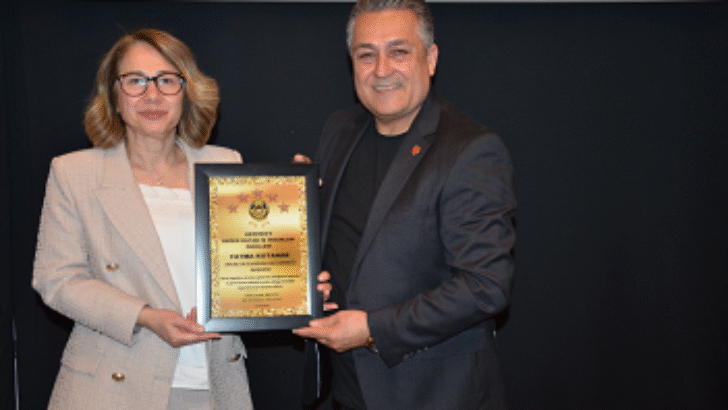 ANTALYA İŞ KADINLARI DERNEĞİ BAŞKANI FATMA KOTANAK’A “GÜÇLÜ KADIN LİDERLİĞİ” ÖDÜLÜ
