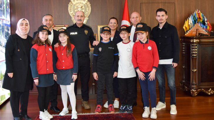 Nartem, polis teşkilatını yalnız bırakmadı