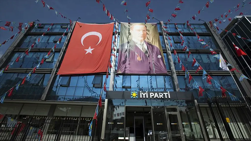 İYİ Parti Bursa’dan ‘Fatih Karabatı’ çıkartması!