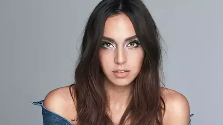 AYBÜKE ALBERE’DEN BOMBA AÇIKLAMALAR “MURAT BOZ VERDİĞİ SÖZÜ TUTMADI” “SONER SARIKABADAYI HAYATIMIN ÜÇ YILINI ÇALDI”
