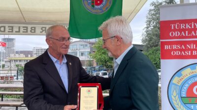 Turgay Erdem’e Tarıma Katkılarından Dolayı Plaket