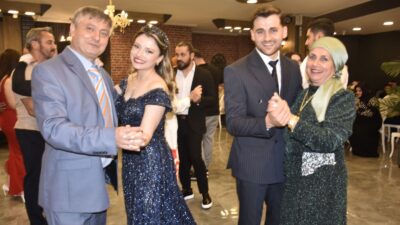 PALAS ve YILDIZ Ailelerinin Mutlu Günü: Handenur ile Muhammed Nişanlandı