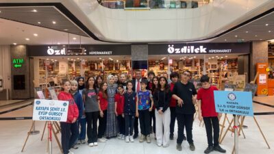Kayapa Şehit Jandarma Er Eyüp Gürsoy Ortaokulu’ndan Sanata Açılan Kapı: Görsel Sanatlar Sergisi Özdilek AVM’de!