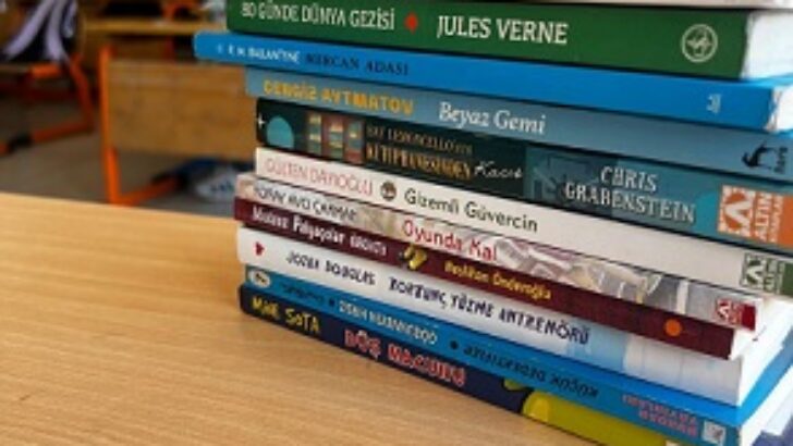 Kitapla Gelen Işık: Emekliler Meclisi Kitap Atölyesi’nden Türkiye’ye Umut Yolculuğu
