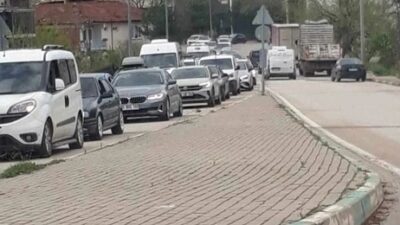 Trafik Felç! Dobruca-Odunluk-Dikkaldırım Kavşağında Araçlar Adım Atamıyor!   Cemil Aydın’dan Sert Uyarı: “Bu Trafik İhmalin Değil, İhanetin Eşiğinde!”