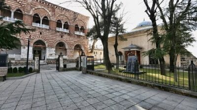 Cemil Aydın’dan Hüdavendigar Türbesi İçin Anlamlı Çağrı