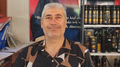 Mustafa Yetener Kimdir?
