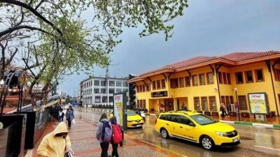 Setbaşı Kurtoğlu Mahallesi Muhtarı Fatih Kapuci’den UEDAŞ’a Sert Tepki: “Çöp Konteynerlerimiz Daha Temiz!”