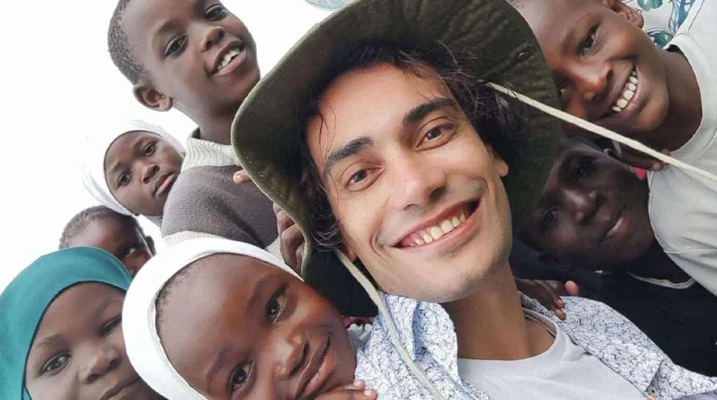 Mehmet Berk Ergin’den Kenya’dan Duygulandıran Paylaşım: “Artık 2 Manevi Evladım Var”