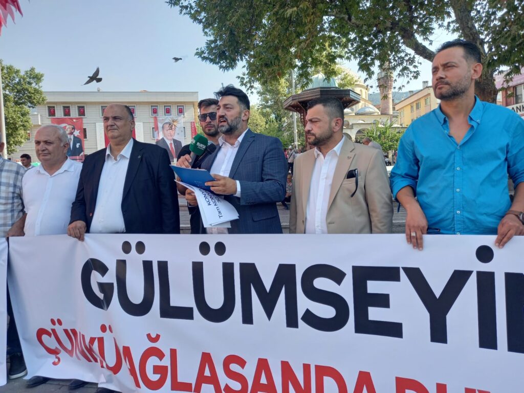 Bahri Palas Yazdı: “Bursa Hizmet Değil, Çile Taşıyor – Zamla Gelen Yönetimi Reddediyoruz!”