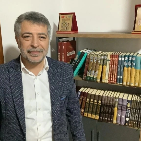 “Bu Milletin Emeğiyle, Hayaliyle Alay Ediliyor”