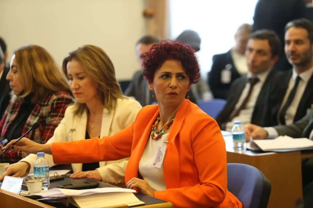 Gönül Boran Özüpak’tan Sert Tepki: “Emeklinin Yoksulluğu İnsanlık Ayıbıdır”
