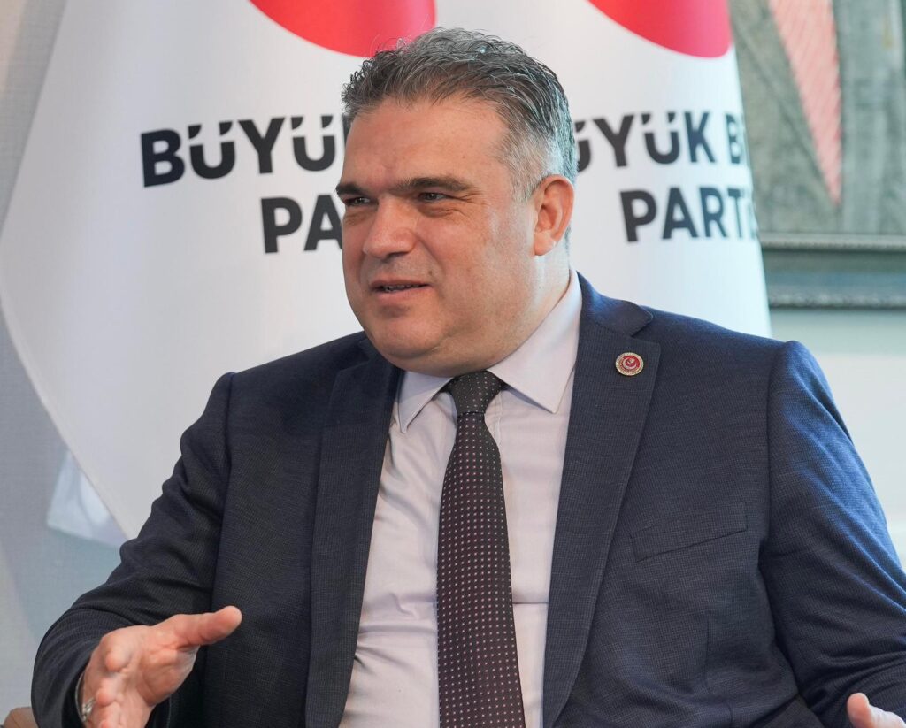 “Umutsuz ve Mutsuz Gençlik, Suç Örgütlerinin En Büyük Silahı”