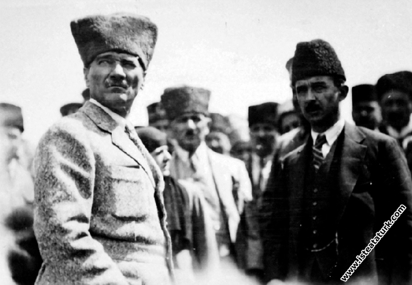 ATATÜRK’ÜN DEVLET ADAMLIĞI, KİŞİLİĞİ VE İLKELERİ