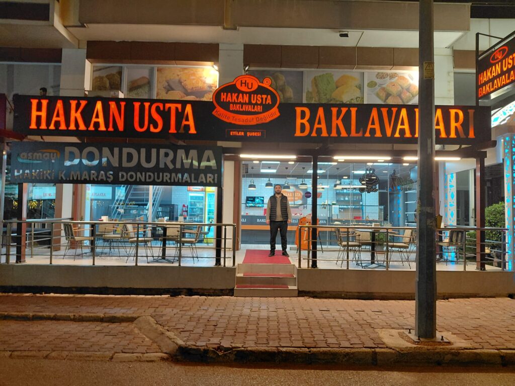 Antalya’nın Tatlı Yüzü Muhammet Akgül: Lezzetle Büyüyen Bir Başarı Hikayesi