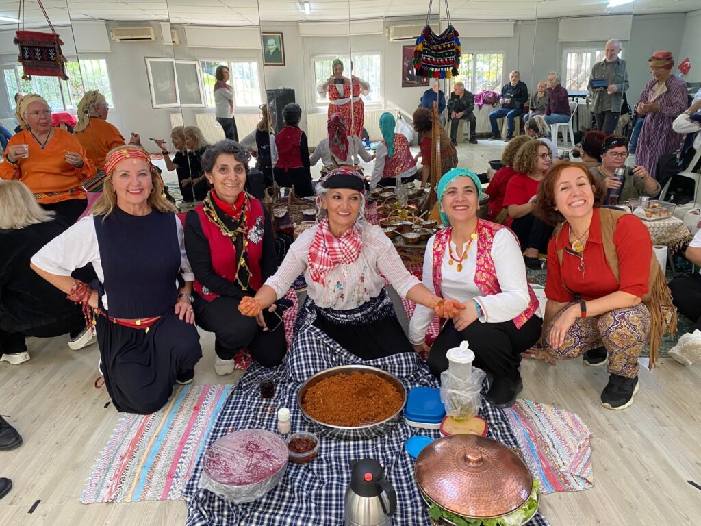 “Köyümde Şenlik Var” Etkinliğiyle Cumhuriyet Coşkusu Yaşandı