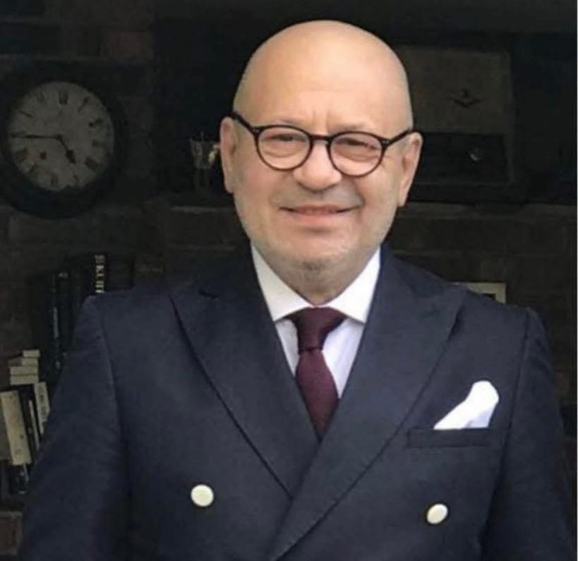 Hamburg’un Sevilen İsmi Fikret Tuştaş Yaşamını Yitirdi