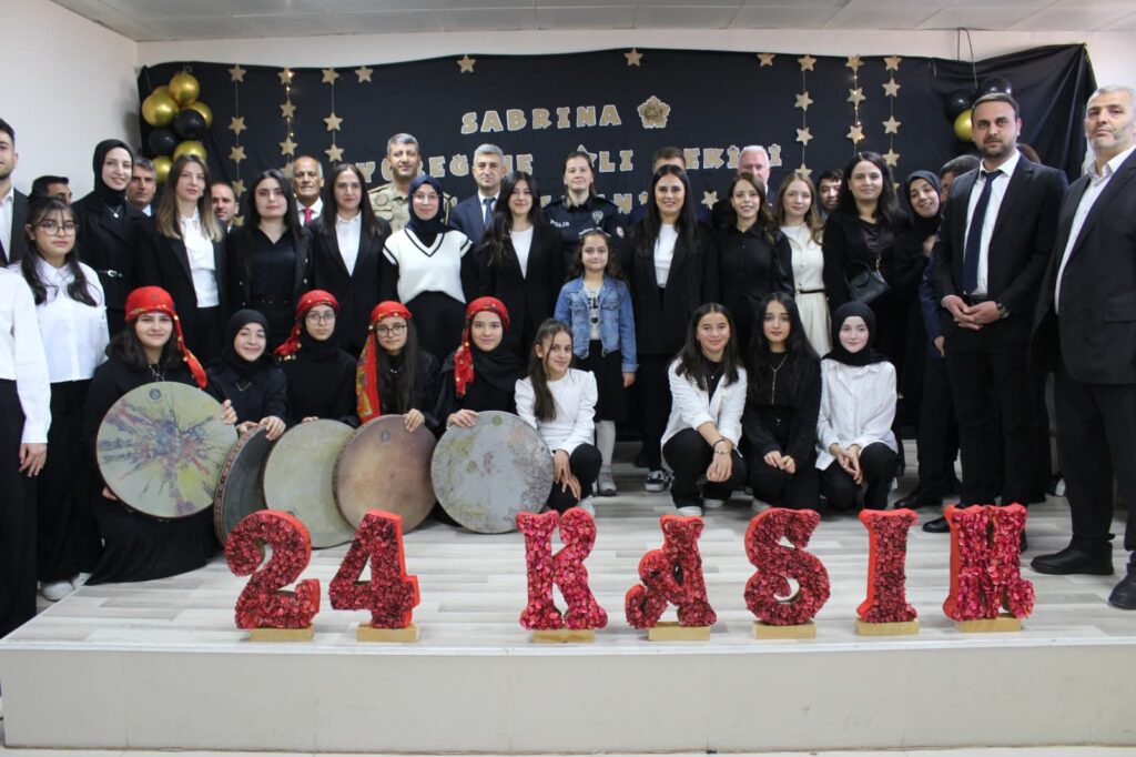 AK PARTİ GERCÜŞ İLÇE BAŞKANI’NDAN 24 KASIM ÖĞRETMENLER GÜNÜNE ÖZEL MÜKEMMELLİKTE MESAJ