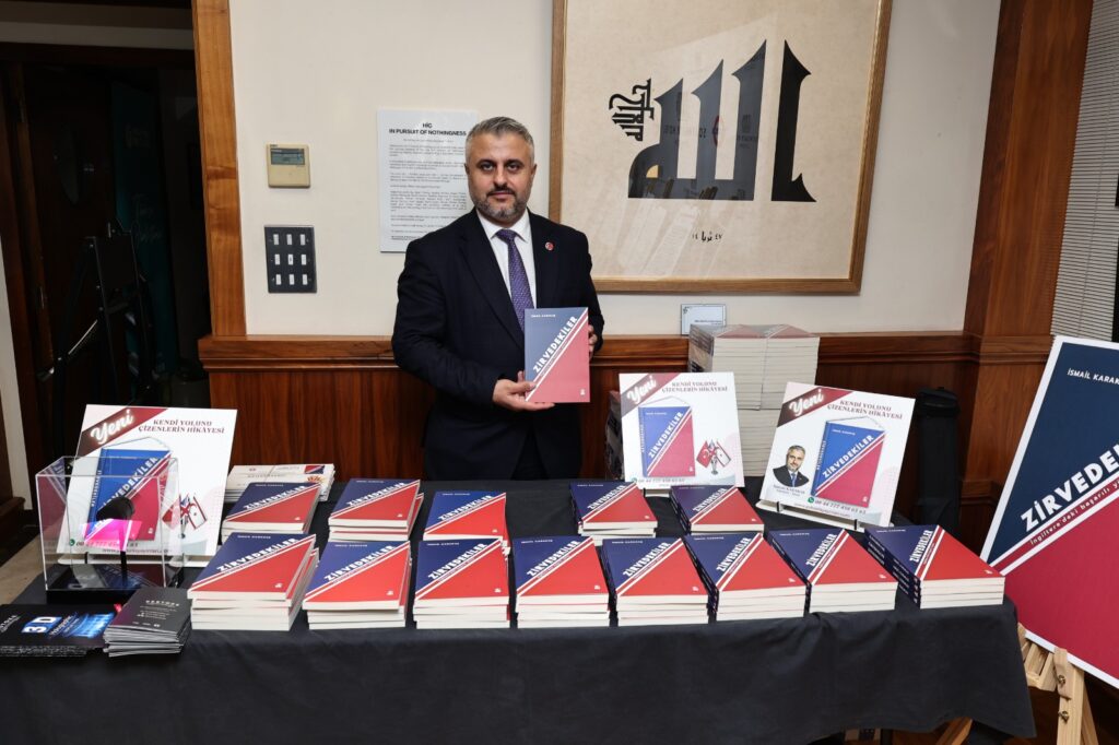 Londra’da ” Zirvedekiler” kitabı lansmanı muhteşem bir katılım ile gerçekleştirildi