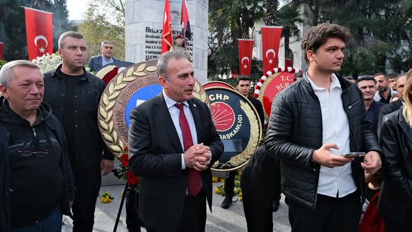 “Aslında öldüğüne inanmadığım için mi, konduramadığım için mi bilmiyorum…”