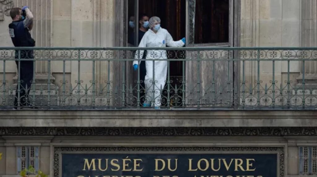 Louvre Müzesi Soygunu