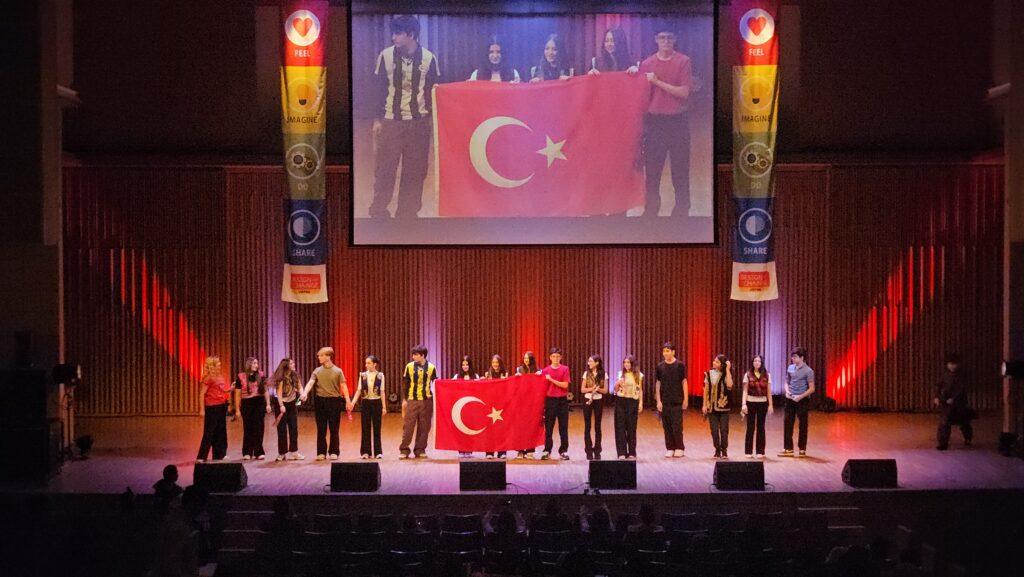 Be the Change Zirvesi Tokyo’da Genç Değişim