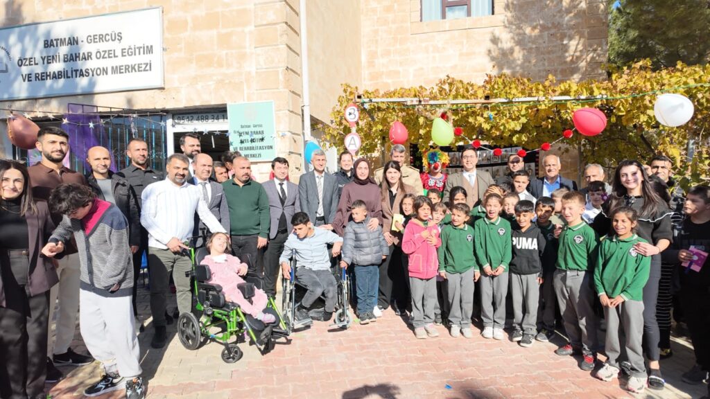 GERCÜŞ KAYMAKAMI MUHAMMED ÖZTAŞ’TAN ENGELLİLER GÜNÜ’NE ÖZEL YÜREK DOKUNAN MESAJ