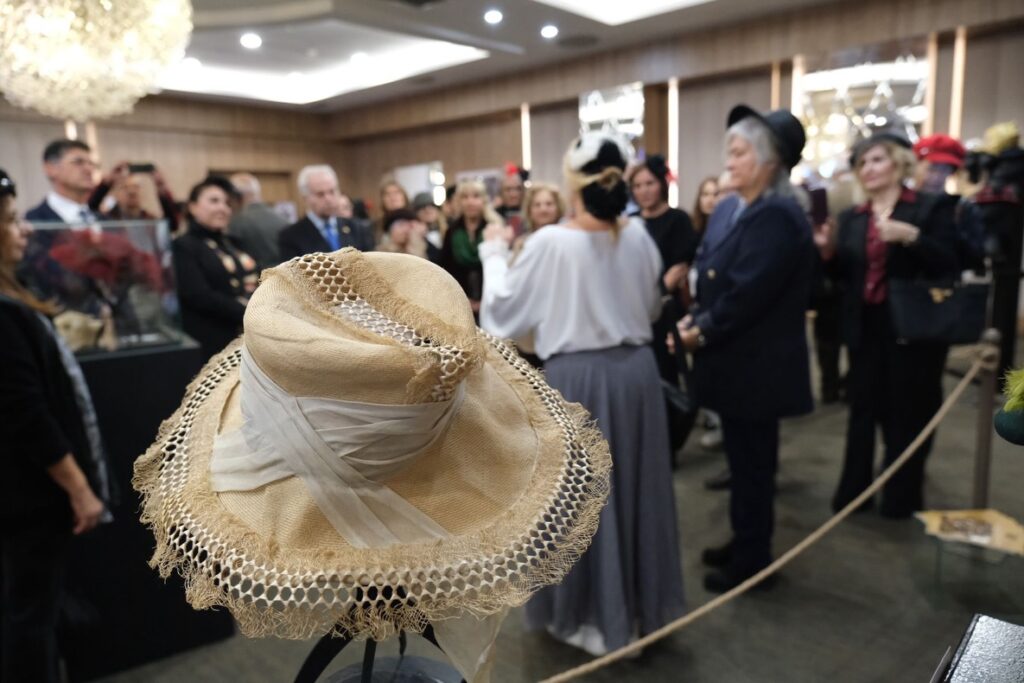 Şapka İnkılabının 100. Yılında Anlamlı Sergi