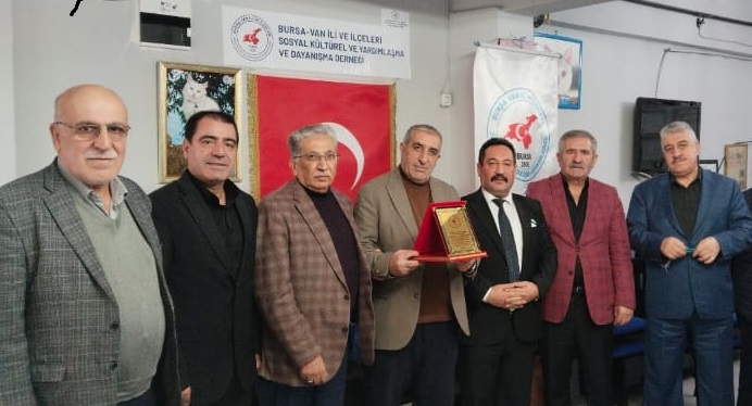 Bursa Van İl Derneği’nden 20. Yıla Anlamlı Plaket