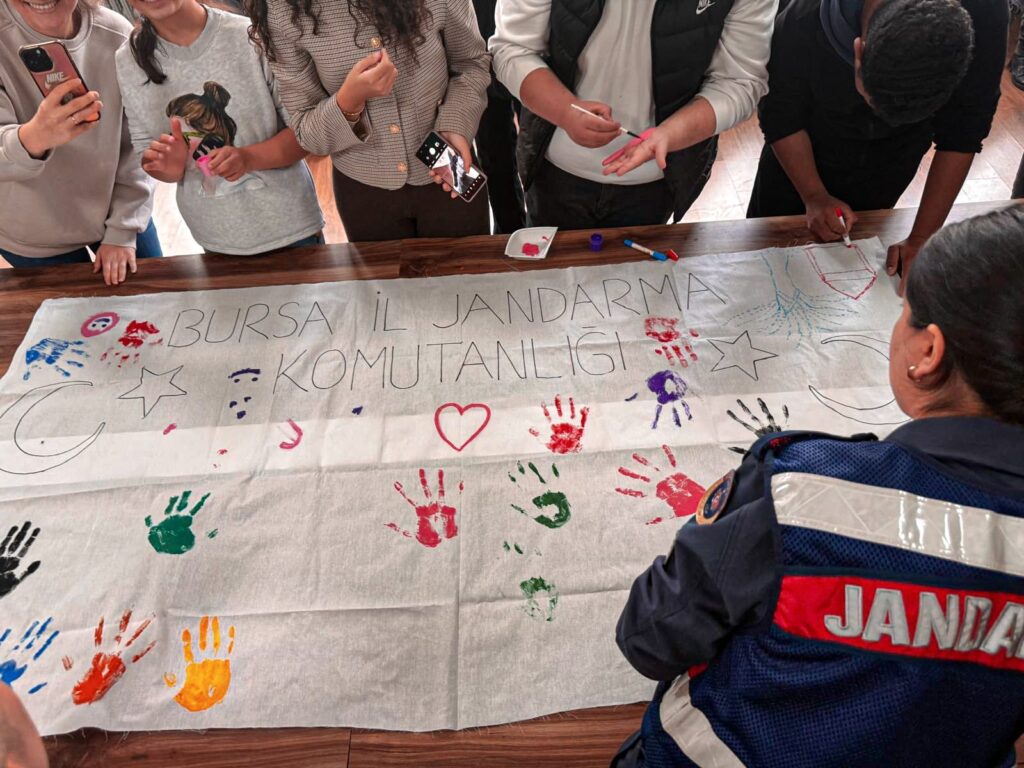 Komutanlık Personelinden Anlamlı Ziyaret