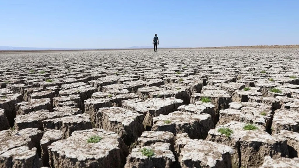 “Devlet Sessiz, Toprak Kuruyor, Gelecek Tehlikede!”