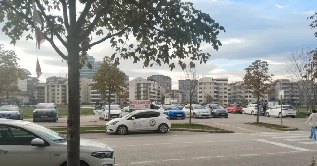 “Bu İlkelliğe Son Verin, Mahallemizde Can Güvenliği Kalmadı”