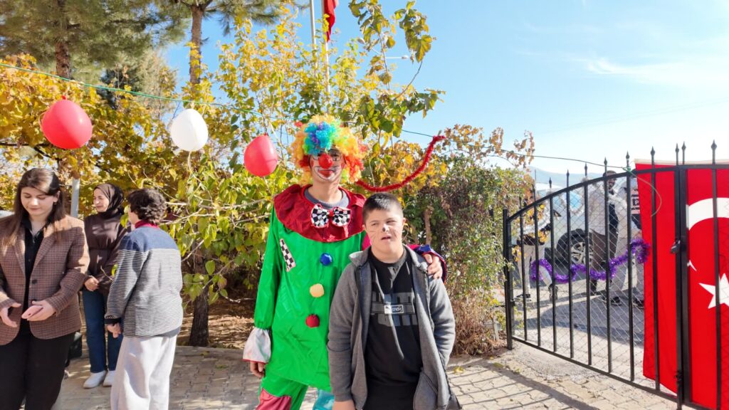 AK PARTİ GERCÜŞ İLÇE BAŞKANI İBRAHİM TORLAK ENGELLİLER İÇİN DUYGULARI