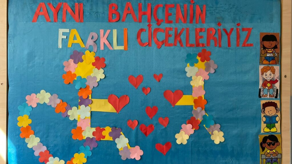 Aynı Bahçenin Farklı Çiçekleriyiz!