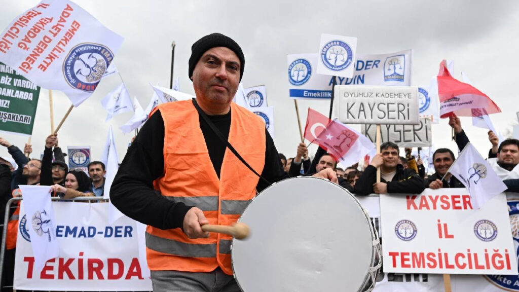 “Hiçbir Yapı ile Bağımız Yok, Tek Yetkili Kaynak Resmî Yönetimdir”