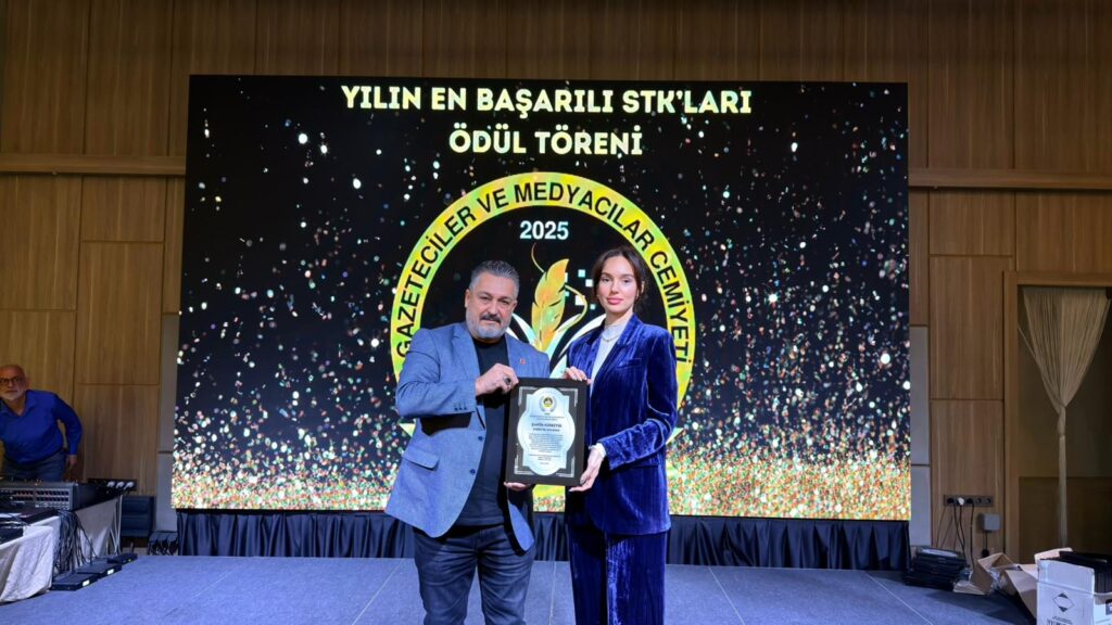 Antalya’da 10 Ocak Çalışan Gazeteciler Bayramı’nda Unutulmaz Ödül Töreni