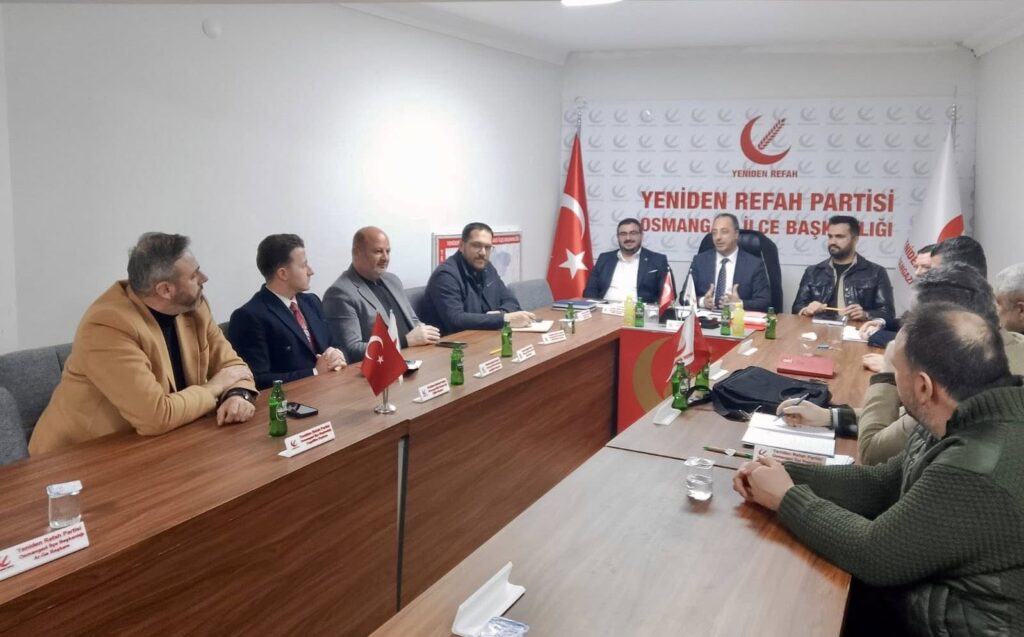 “Biz Sadece Seçim Zamanı Değil, Geçim Zamanı da Sahadayız”