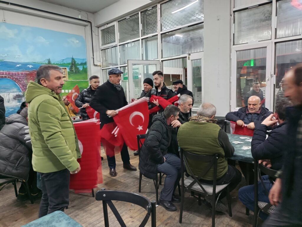 “Bayrak Bizim Namusumuzdur”