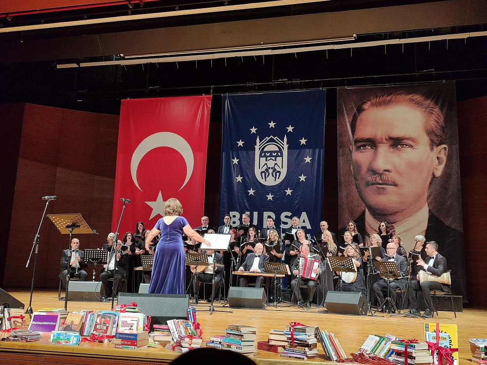 İhsaniye Mahallesi’nde Sanat ve Dayanışma Aynı Sahnedeydi