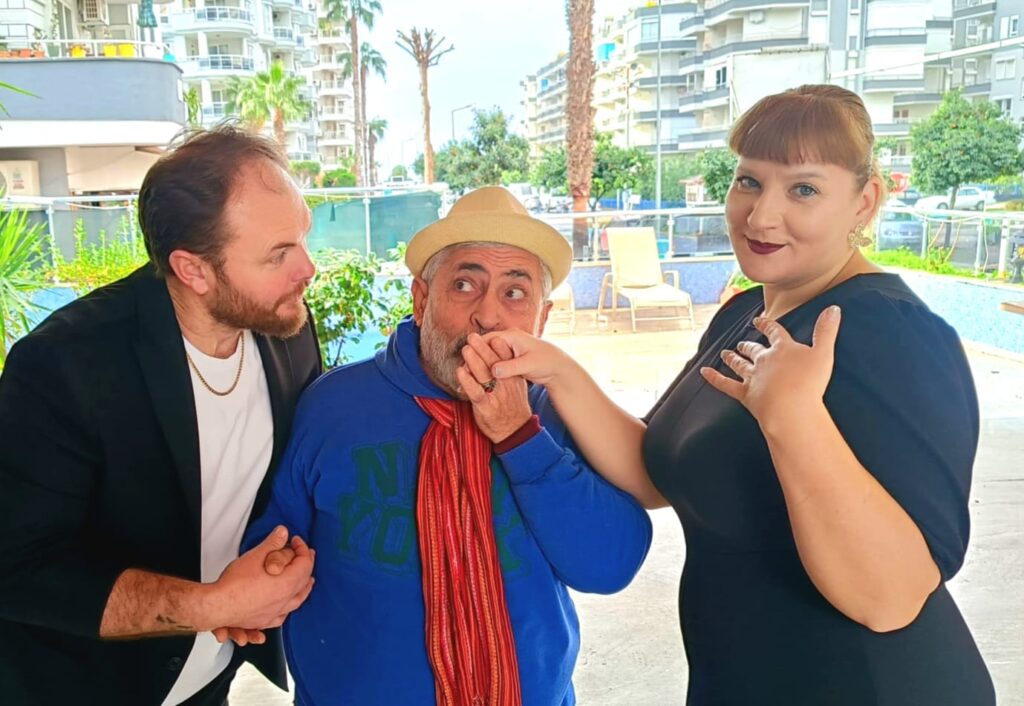 Moldovyalı Sanatçı Natalia Onur’un Çok Yönlü Sanat Yolculuğu