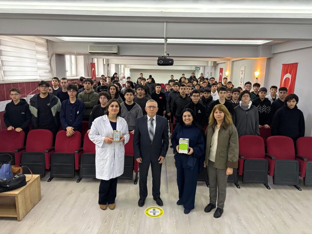 Bursa’da Liseliler Atık Pilleri Dönüştürerek Örnek Oluyor