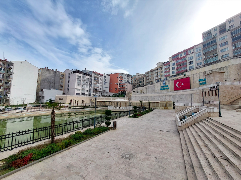 Adı Sular Vadisi Kendisi Hayalet Tesis!